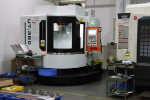 5-axis-CNC-machining-equipment-2-scaled